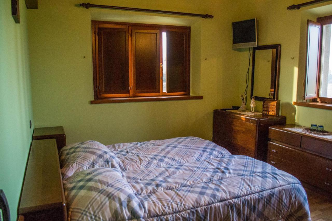 Antiche Vie B&B Serramazzoni Luaran gambar
